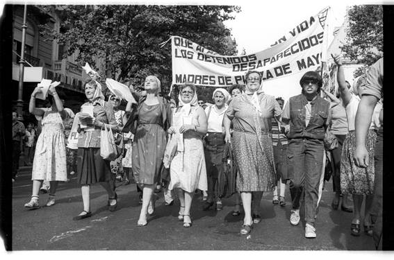 16 de Diciembre de 1982 - Marcha del Pueblo por la Democracia y la Reconstrucción Nacional. 