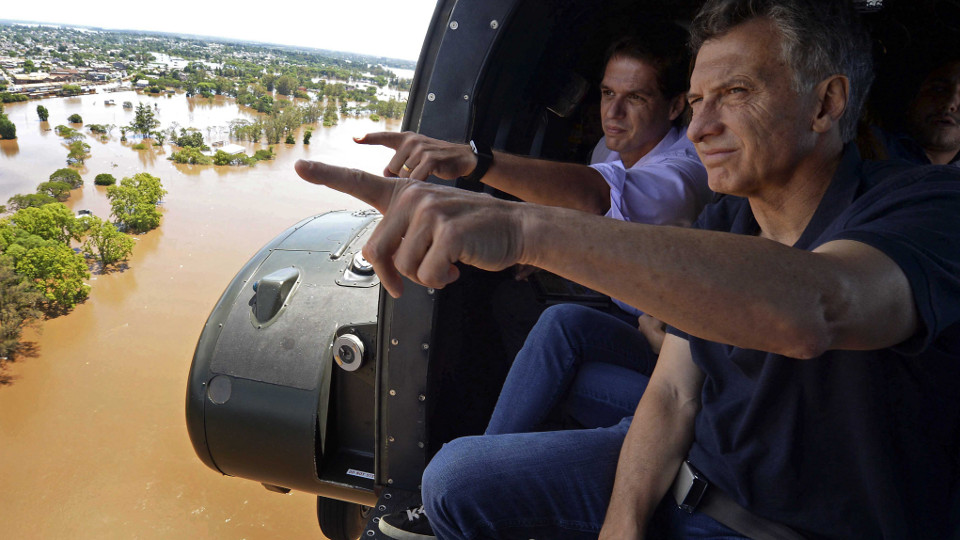 Mauricio Macri durante las inundaciones del año 2015.