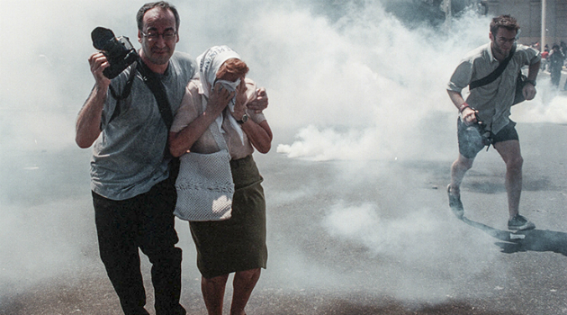 reprimieron a las madres de plaza de mayo 2001