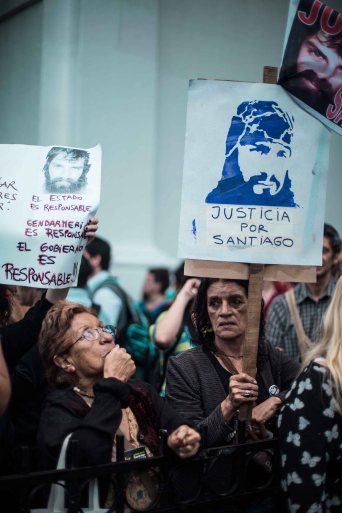 Santiago maldonado afecta a la democracia